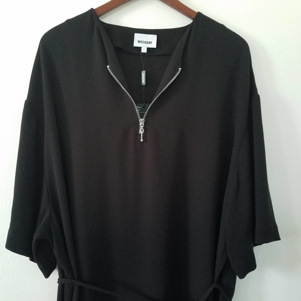 SOLD! WEEKDAY Oversized Tie Waist Smock Dress NWT - Picture 5 of 8
